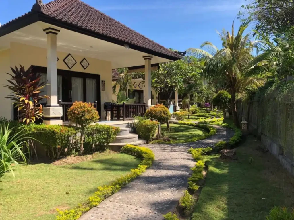 Bintang Beach Villa